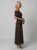 Abito midi floreale con spalle scoperte