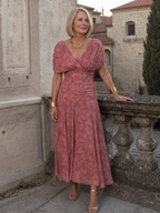 Abito midi floreale con spalle scoperte