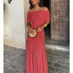 Elegante vestido largo con hombro descubierto