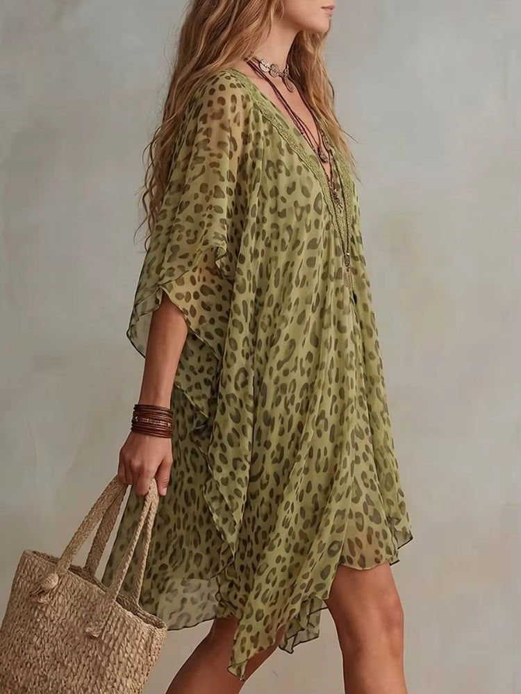 Vestito leggero in chiffon con stampa leopardata e scollo a V