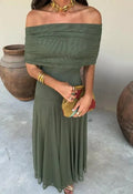 Elegante vestido largo con hombro descubierto