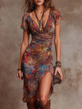 Abito midi plissettato con scollo a V in arte astratta bohemien
