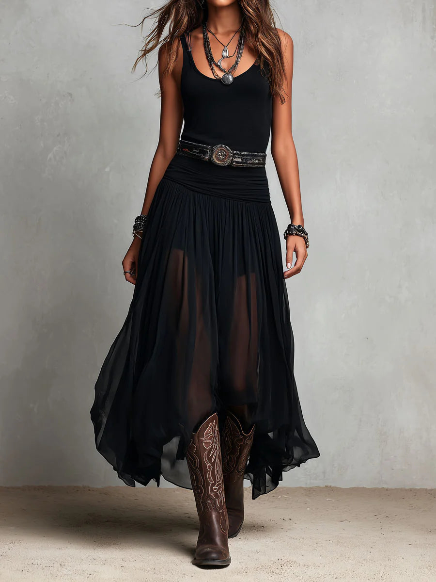 Top senza maniche nero con gonna in tulle maxi