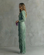 Abito midi elegante con maniche a frange