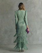 Abito midi elegante con maniche a frange