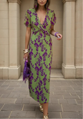 Abito elegante verde con stampa di fiori viola